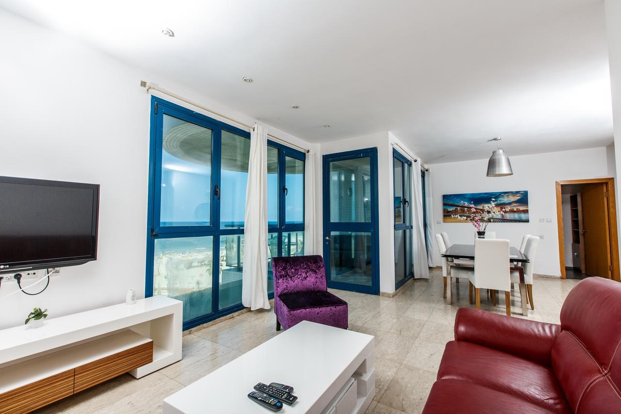 Ocean Front Apartments First Line To The Beach Tel-Aviv Kültér fotó