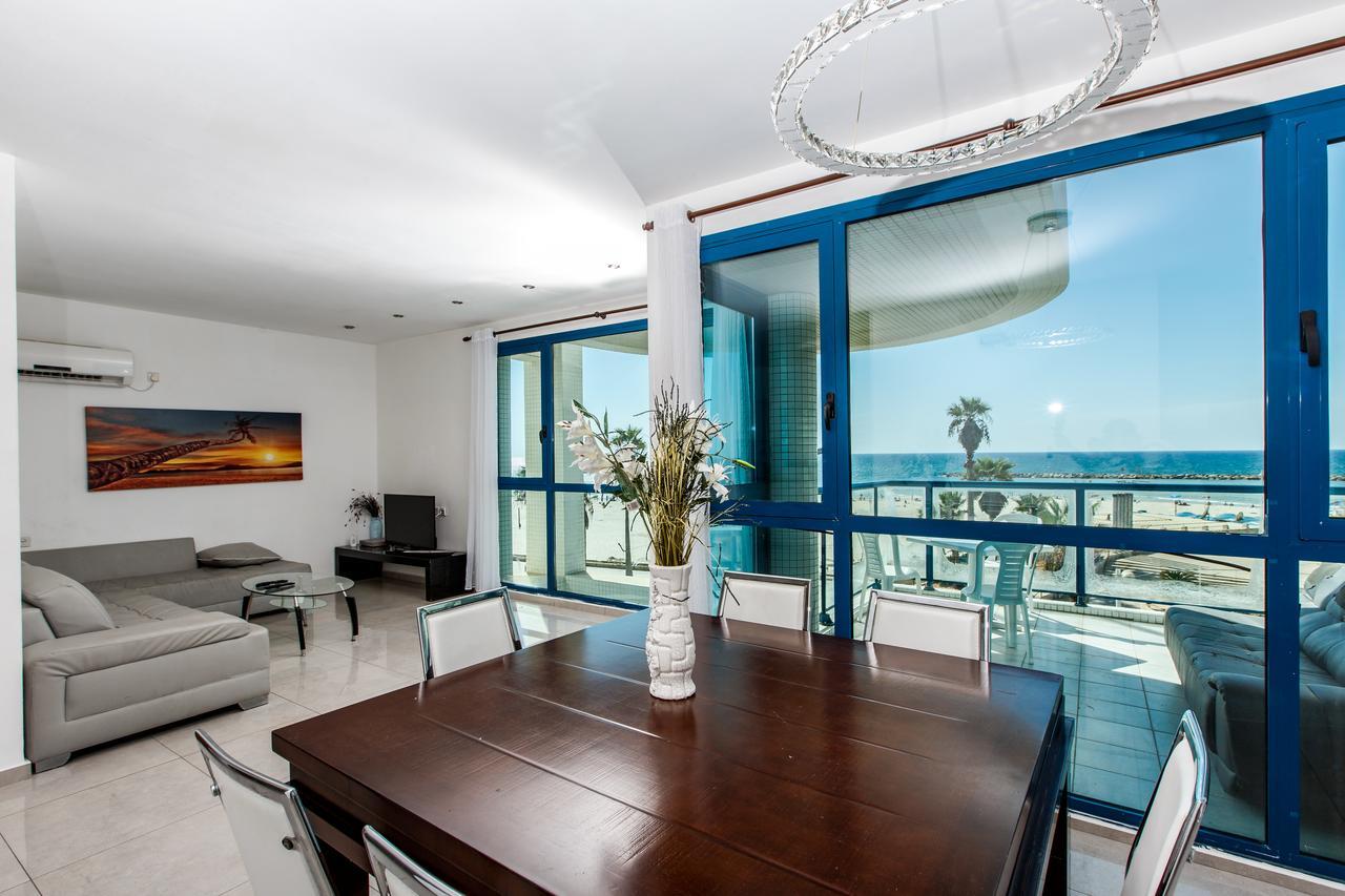 Ocean Front Apartments First Line To The Beach Tel-Aviv Kültér fotó