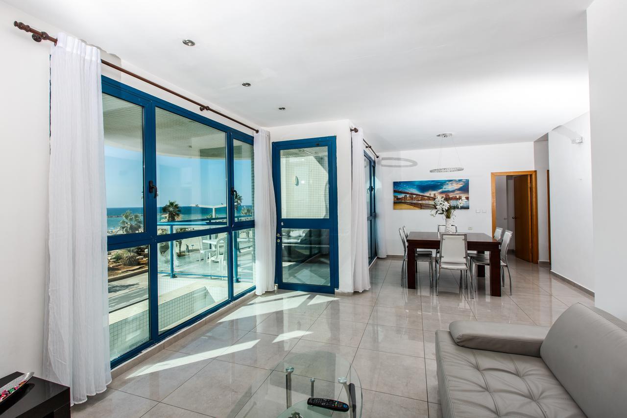 Ocean Front Apartments First Line To The Beach Tel-Aviv Kültér fotó