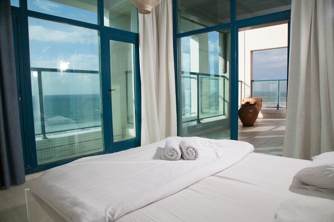 Ocean Front Apartments First Line To The Beach Tel-Aviv Kültér fotó