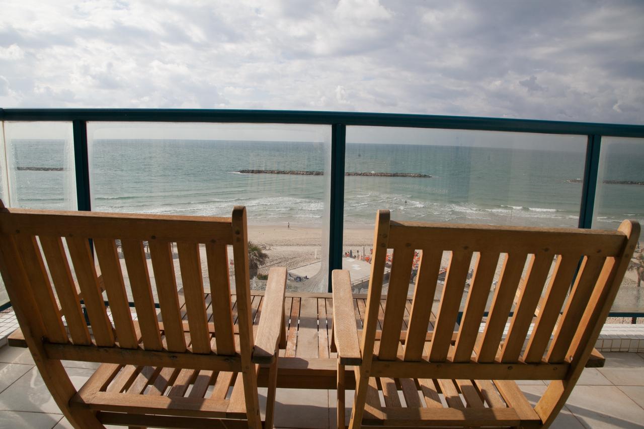 Ocean Front Apartments First Line To The Beach Tel-Aviv Kültér fotó